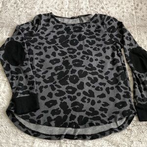 Pink Clover Light Sweater Top